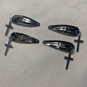 NEW Silver Cross Snap Barette (4 piece)